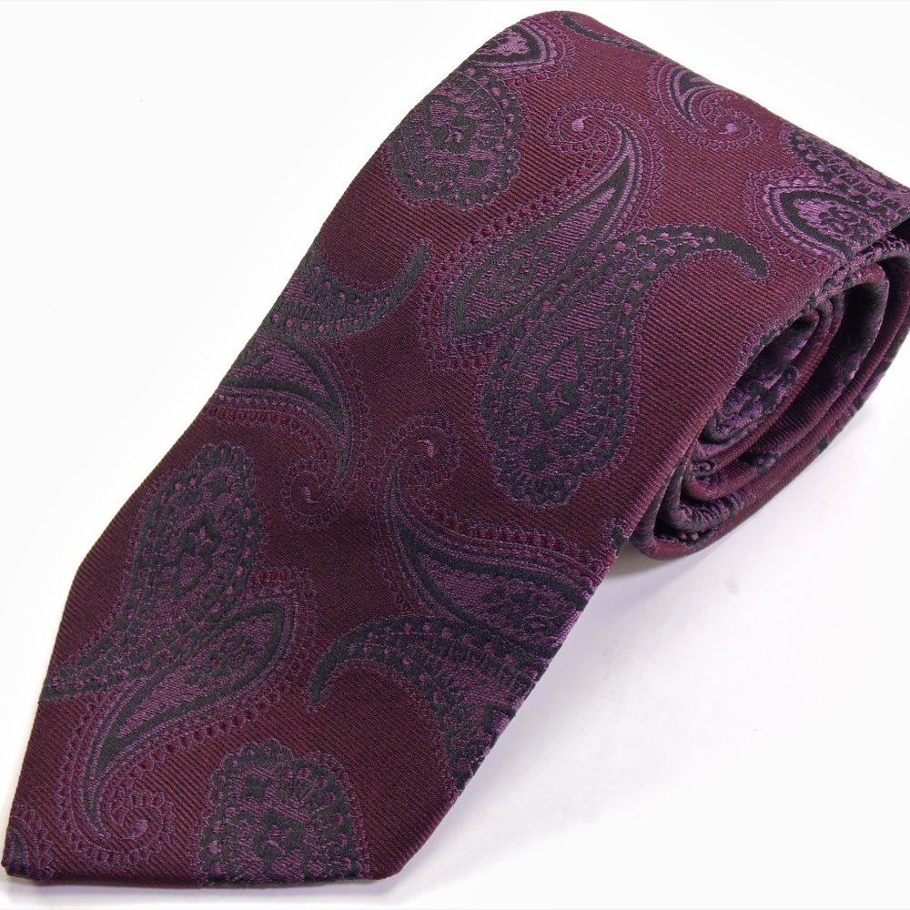 Lanvin Burgundy Red Paisley 100% Silk Mens Necktie
